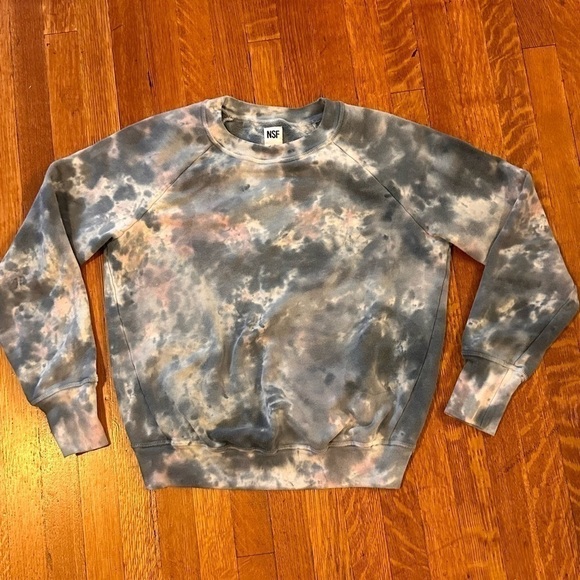 NSF SET crew neck sweatshirt and joggers. - Picture 4 of 11